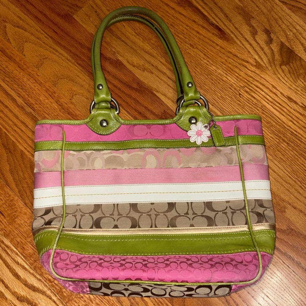 Vintage Coach RARE Pink and Green Daisy Tote Bag - Picture 2 of 6